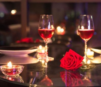 浪漫的约会之夜该如何挑选美酒？