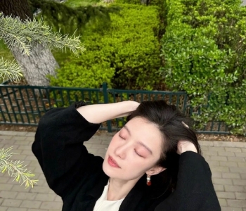 杨紫的游玩装，心思不在穿搭？