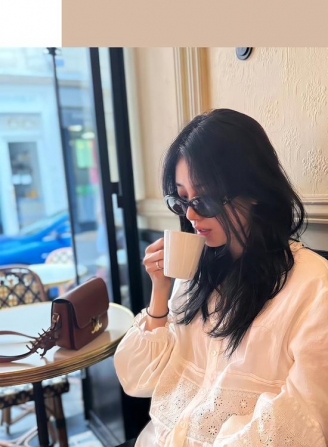 是什么样又素又美的妆容又频频在热搜出现？